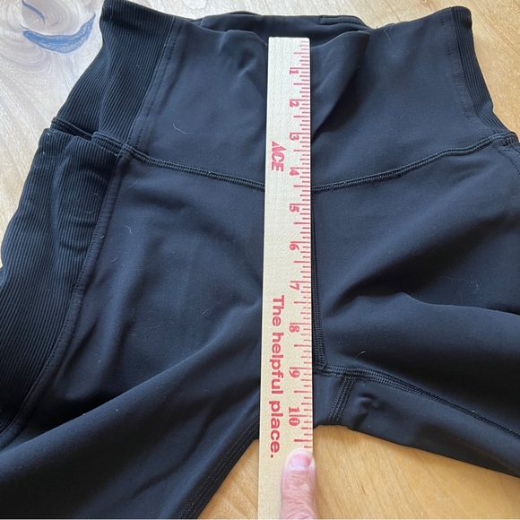 LULULEMON LUXESTREME LEGGINGS 4 RIBBED SIDE LEG PANEL POCKETS ANKLE YOGA ACTIVE - Picture 9 of 11